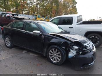  Salvage Chrysler 200