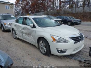  Salvage Nissan Altima