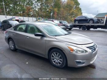  Salvage Nissan Altima