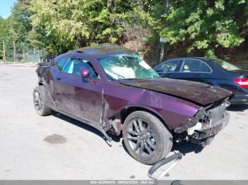  Salvage Dodge Challenger