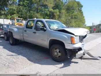  Salvage General Motors Sierra 3500HD