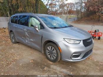  Salvage Chrysler Pacifica