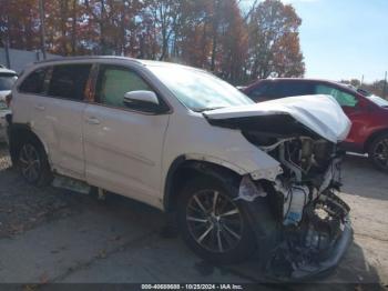  Salvage Toyota Highlander