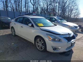  Salvage Nissan Altima