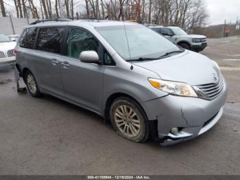  Salvage Toyota Sienna