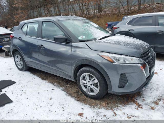  Salvage Nissan Kicks