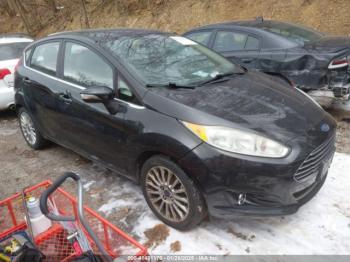  Salvage Ford Fiesta