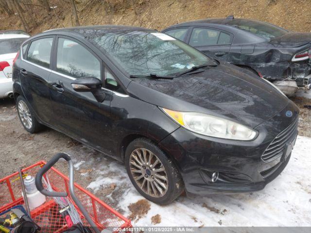  Salvage Ford Fiesta