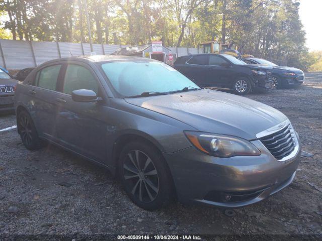  Salvage Chrysler 200