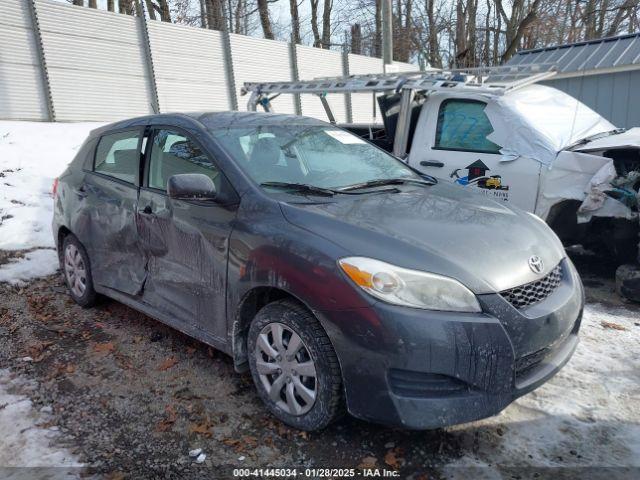  Salvage Toyota Matrix