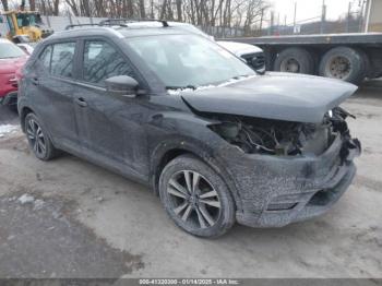  Salvage Nissan Kicks