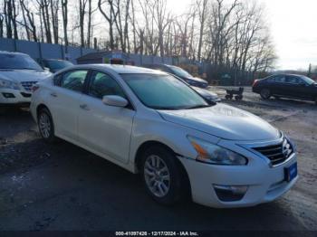  Salvage Nissan Altima