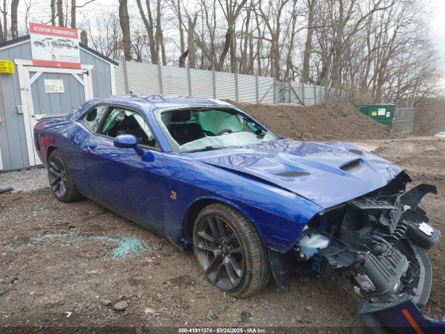  Salvage Dodge Challenger