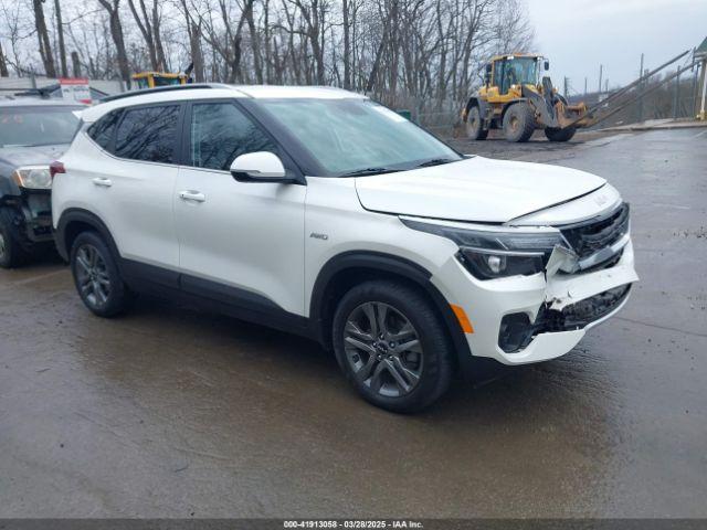  Salvage Kia Seltos