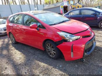  Salvage Toyota Prius v