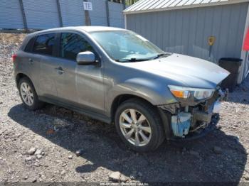  Salvage Mitsubishi Outlander