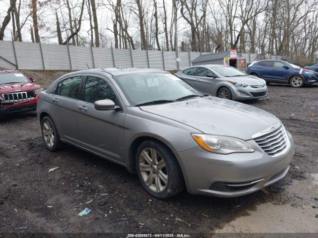  Salvage Chrysler 200
