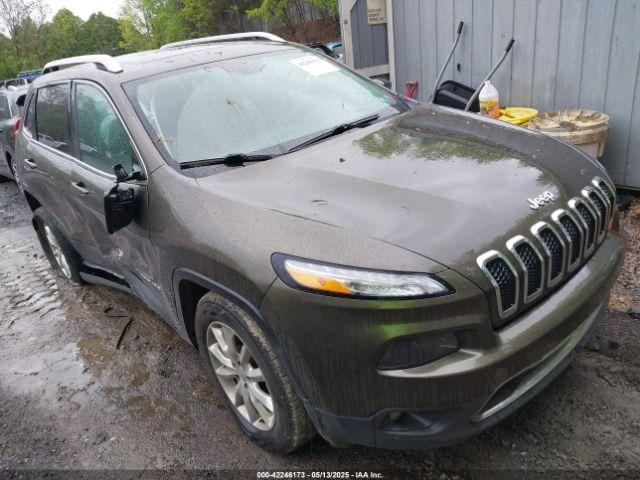  Salvage Jeep Cherokee