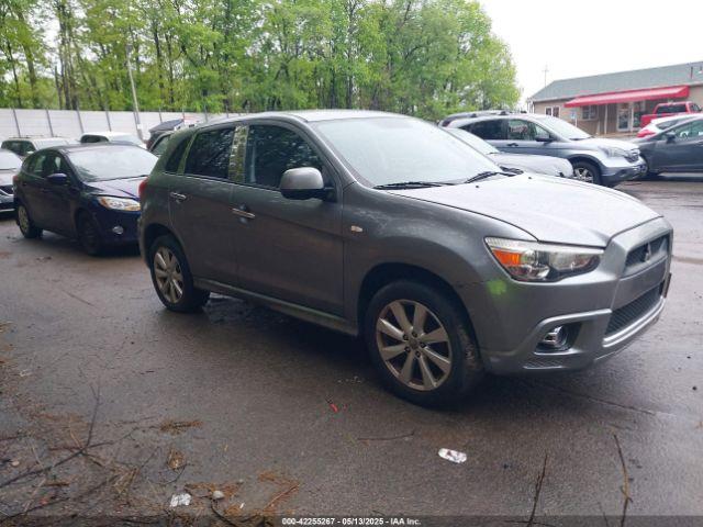  Salvage Mitsubishi Outlander