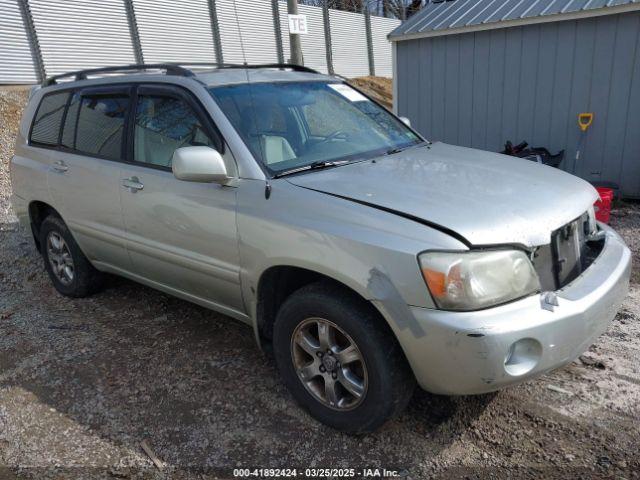  Salvage Toyota Highlander