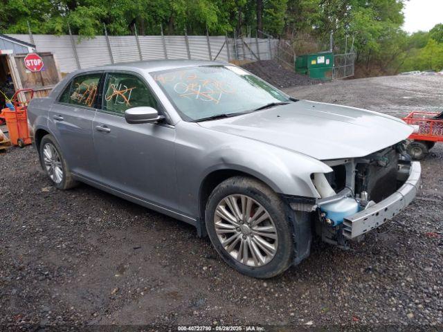  Salvage Chrysler 300