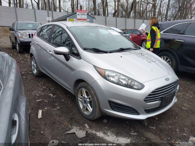  Salvage Ford Fiesta