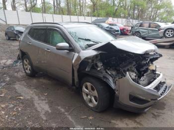  Salvage Jeep Compass