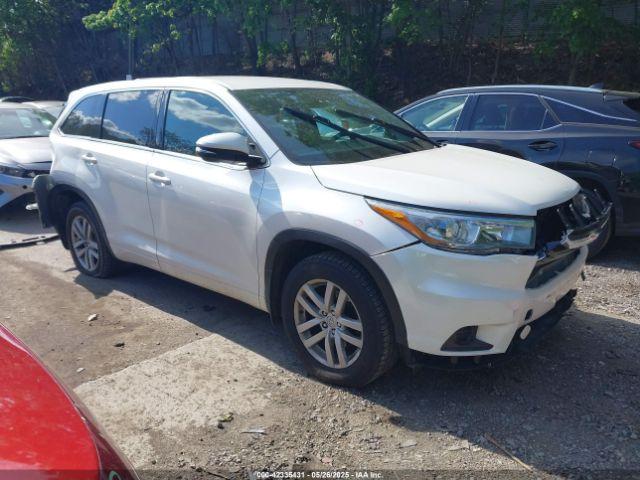  Salvage Toyota Highlander