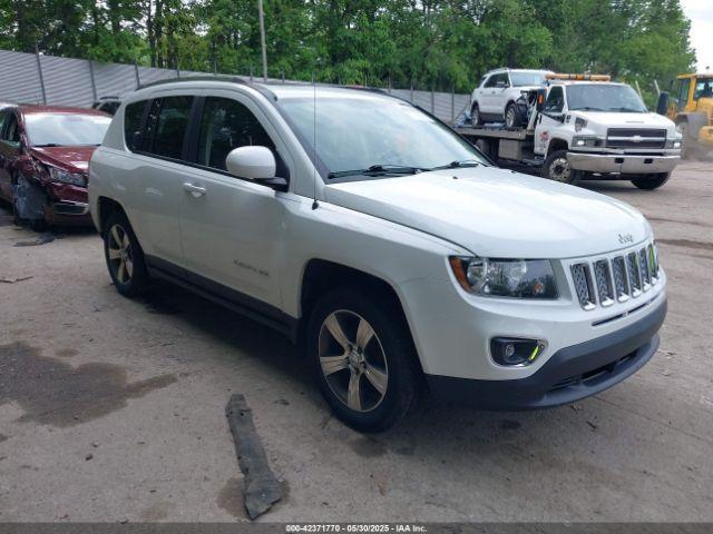  Salvage Jeep Compass