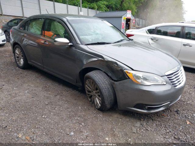  Salvage Chrysler 200