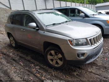  Salvage Jeep Compass