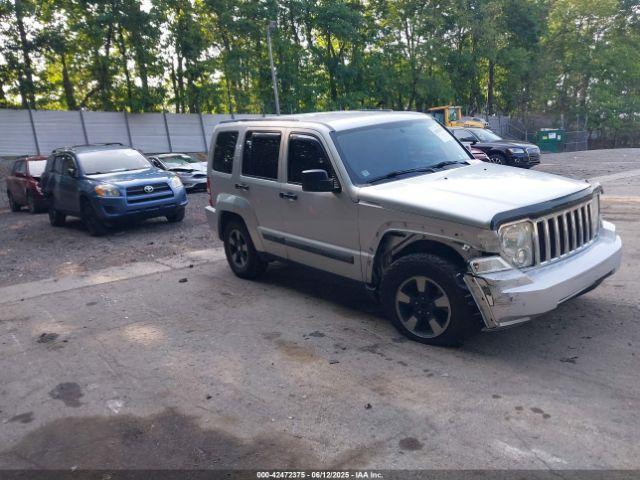  Salvage Jeep Liberty