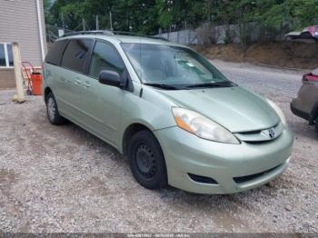  Salvage Toyota Sienna