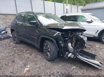  Salvage Jeep Compass
