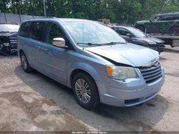 Salvage Chrysler Town & Country