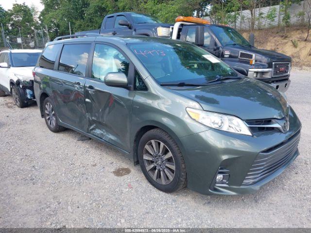  Salvage Toyota Sienna