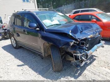  Salvage Jeep Compass