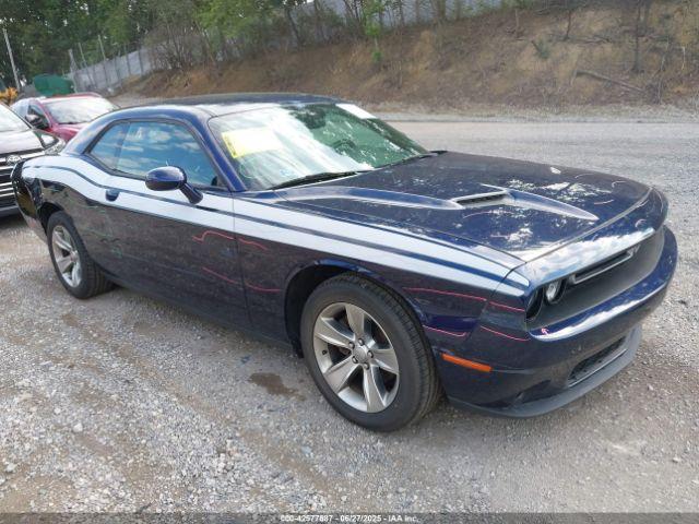  Salvage Dodge Challenger