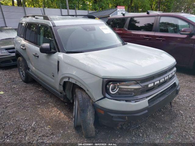  Salvage Ford Bronco