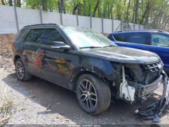  Salvage Ford Explorer