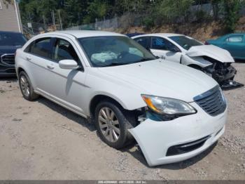  Salvage Chrysler 200