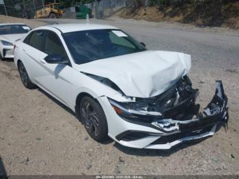  Salvage Hyundai ELANTRA
