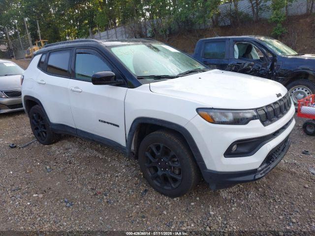  Salvage Jeep Compass