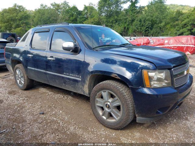 Salvage Chevrolet Avalanche 1500