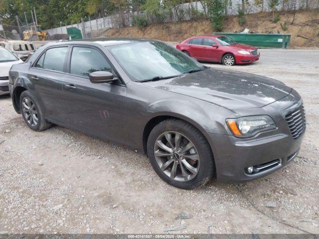  Salvage Chrysler 300