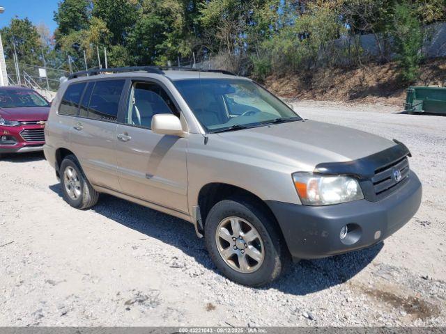  Salvage Toyota Highlander