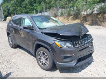 Salvage Jeep Compass