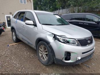  Salvage Kia Sorento