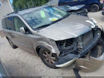  Salvage Chrysler Town & Country