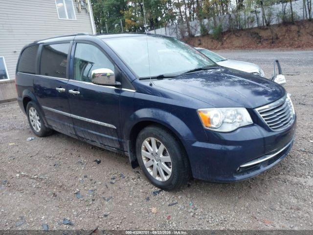  Salvage Chrysler Town & Country